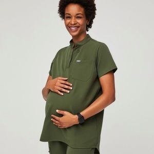 Figs maternity Kitale top